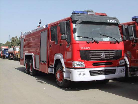 SINOTRUK HOWO double axle fire truck 12-15t